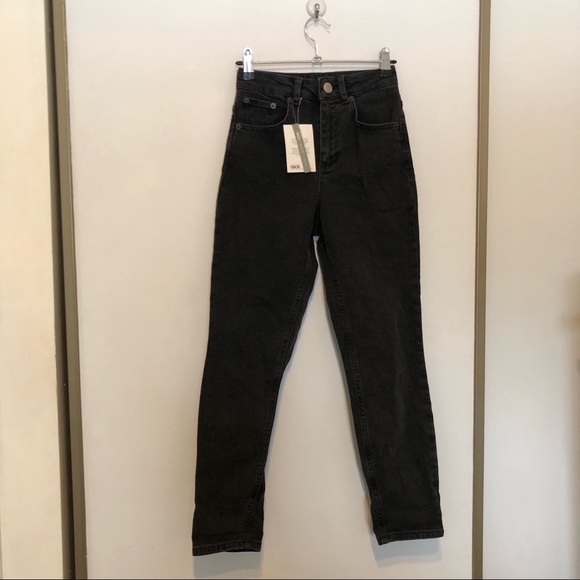 ASOS Petite High Rise Slim Mom Jeans - Picture 2 of 8